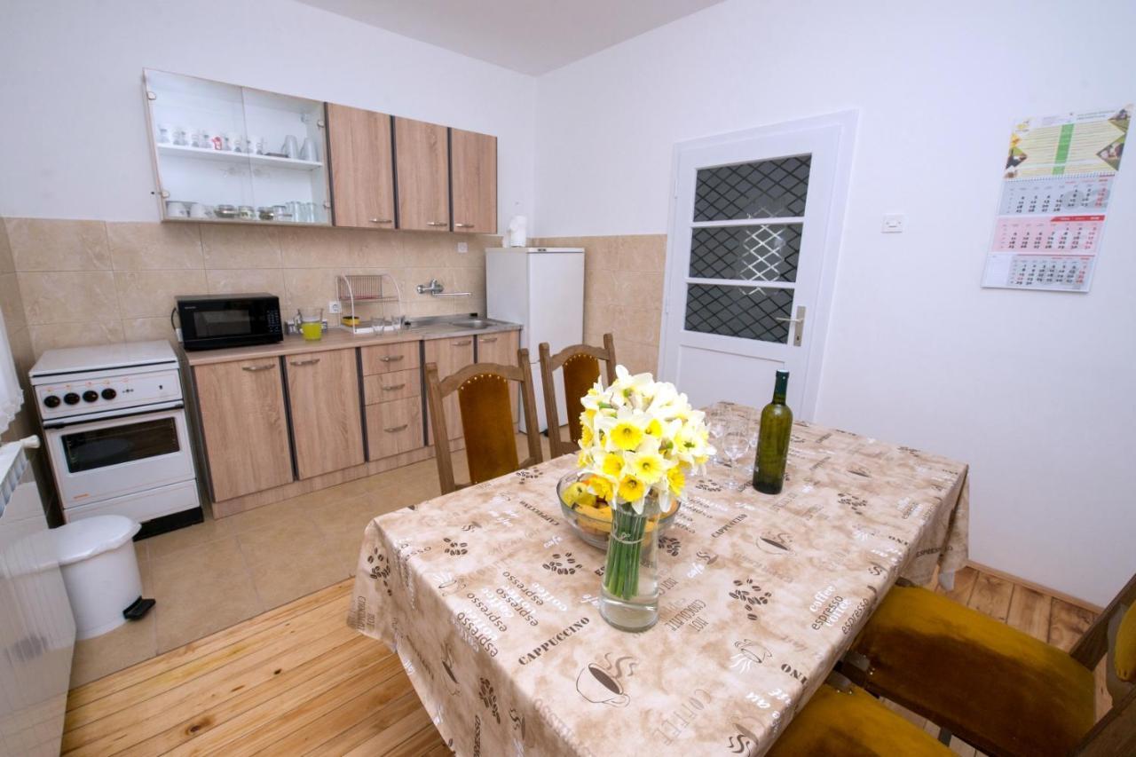 House Of Tea Apartman Belovár Kültér fotó